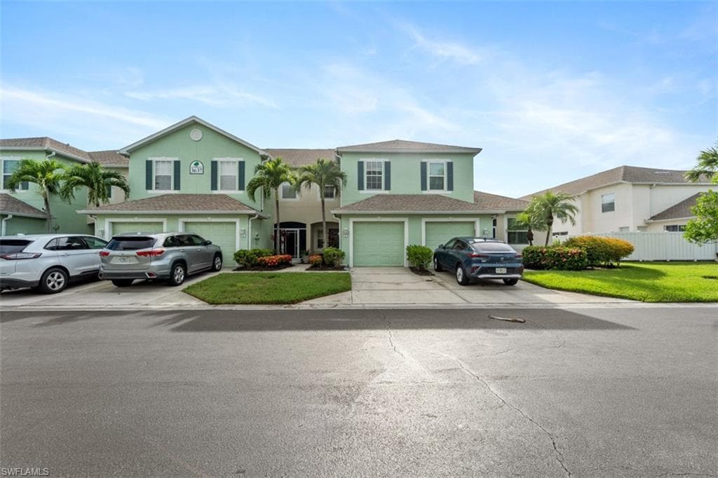 3637 Pine Oak CIR # 105, FORT MYERS FL 33916-31