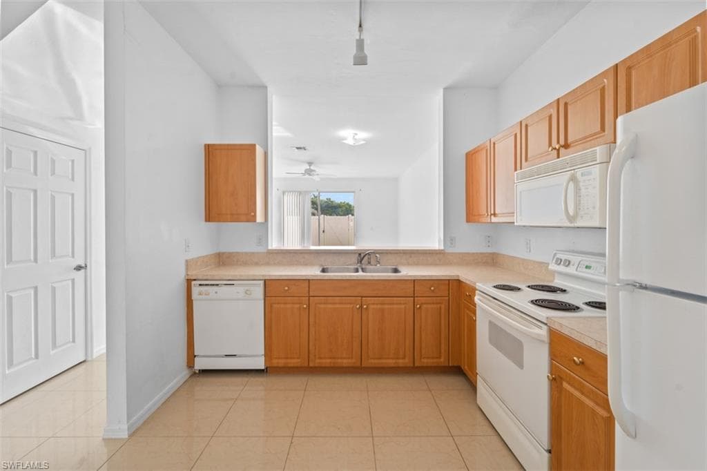 3637 Pine Oak CIR # 105, FORT MYERS FL 33916-8