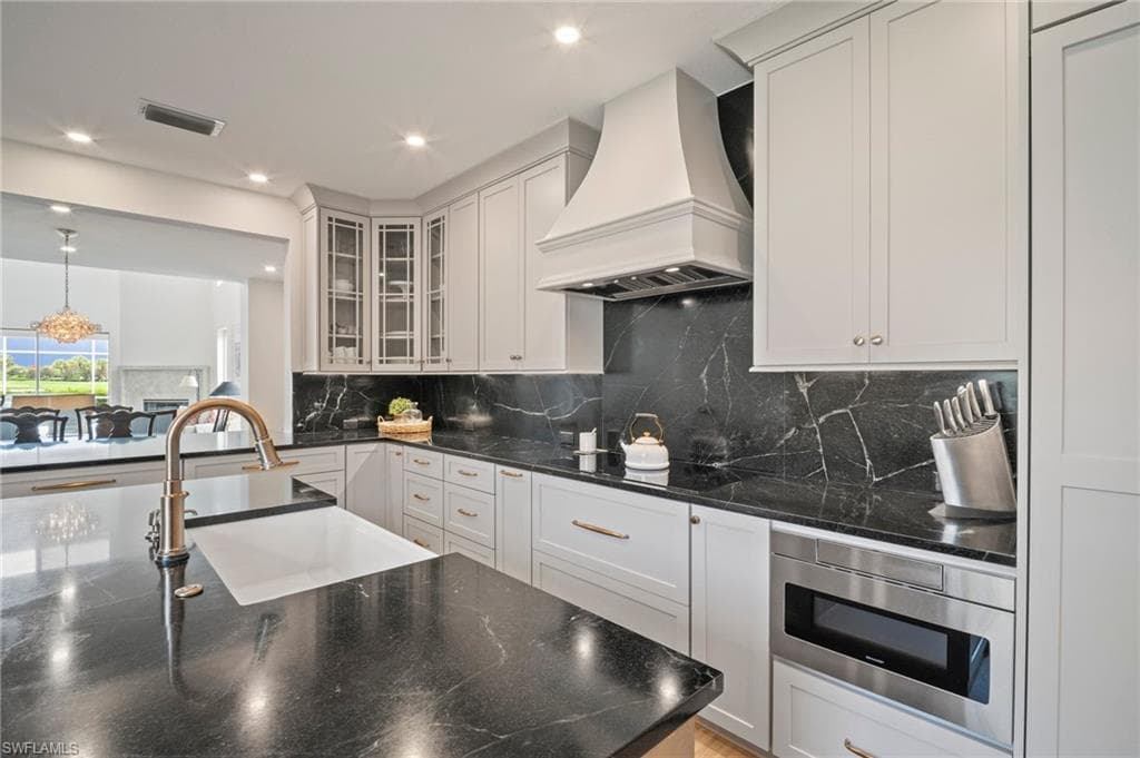 11448 Quail Village WAY, NAPLES FL 34119-16