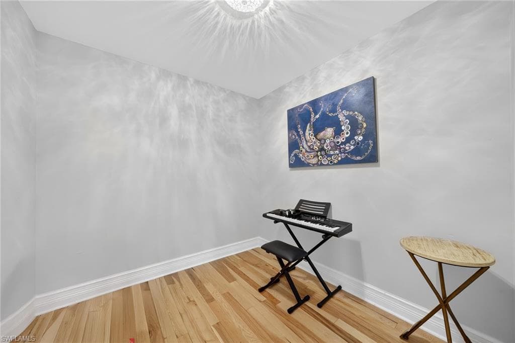 1041 S Town and River DR, FORT MYERS FL 33919-35