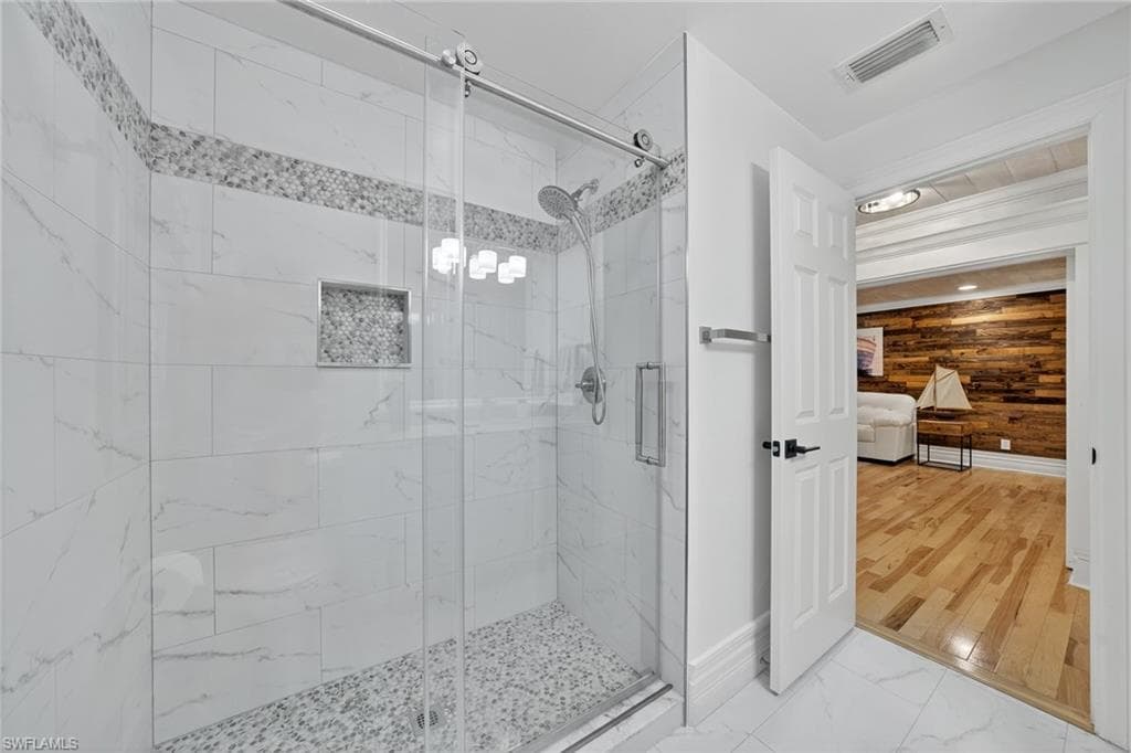 1041 S Town and River DR, FORT MYERS FL 33919-34