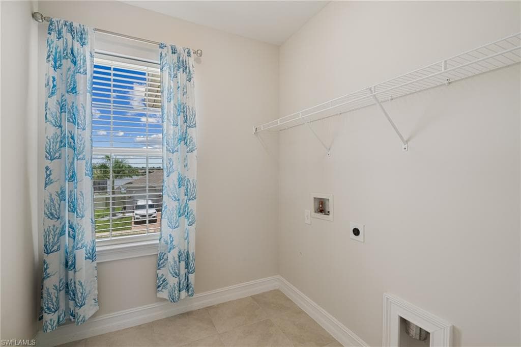 18160 Everson Miles CIR, NORTH FORT MYERS FL 33917-21