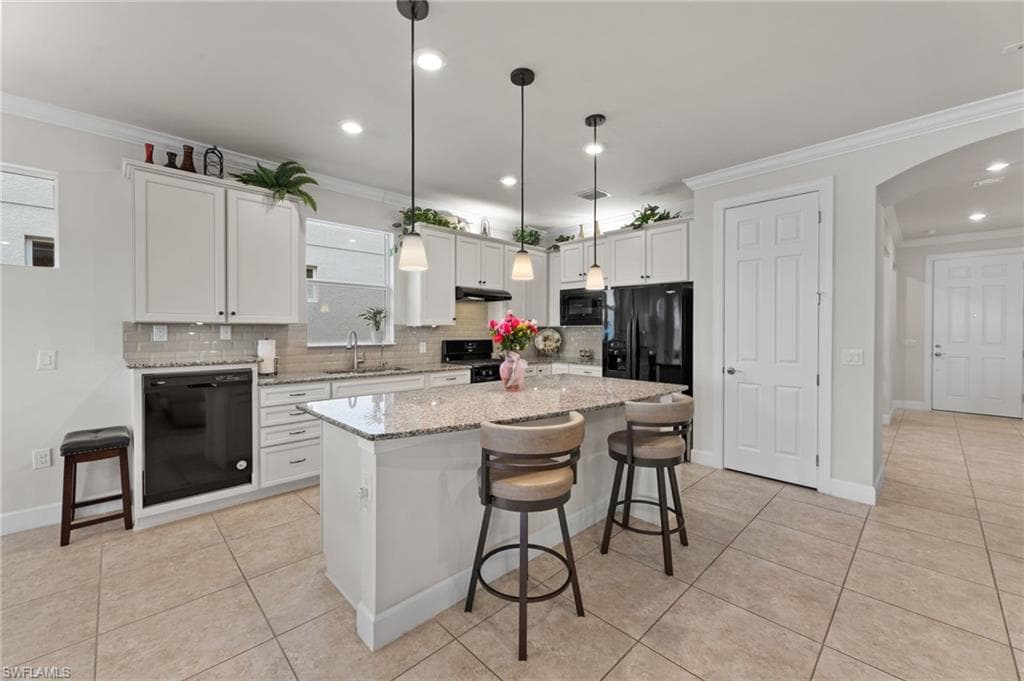 10507 Jackson Square DR, ESTERO FL 33928-12