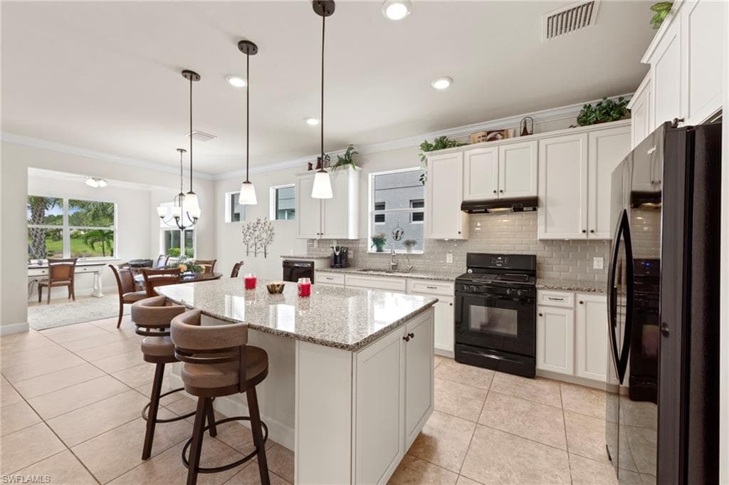 10507 Jackson Square DR, ESTERO FL 33928-15