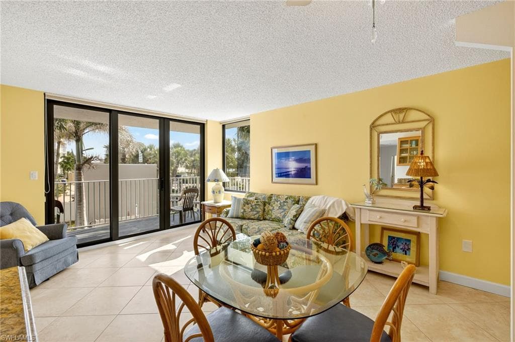 8701 Estero BLVD # 105, BONITA SPRINGS FL 33931-7