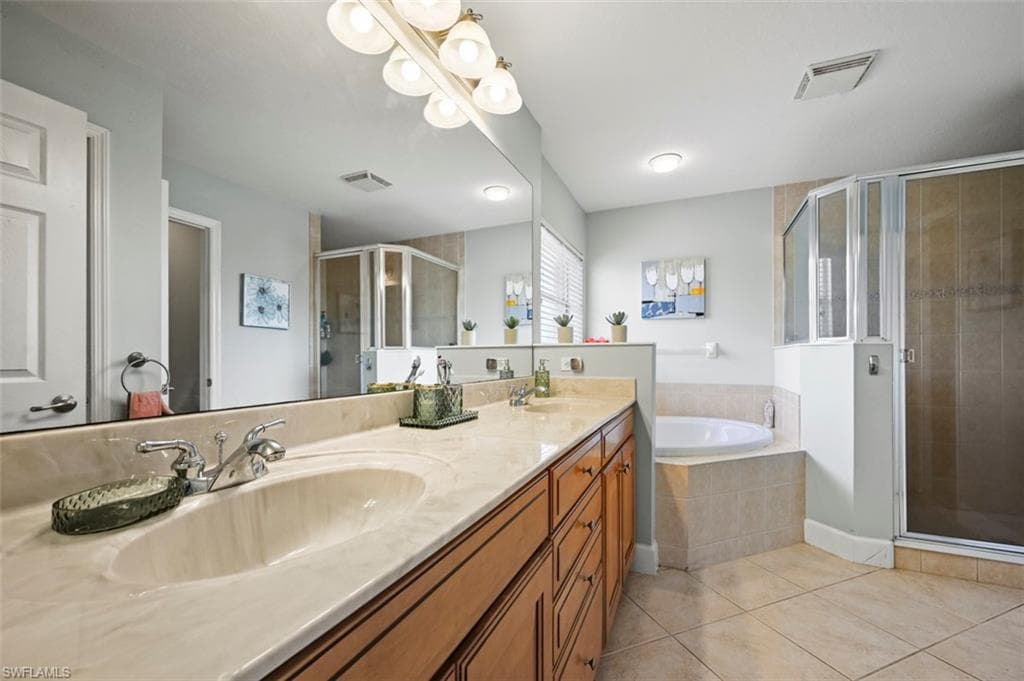 13830 Farnese DR, ESTERO FL 33928-19