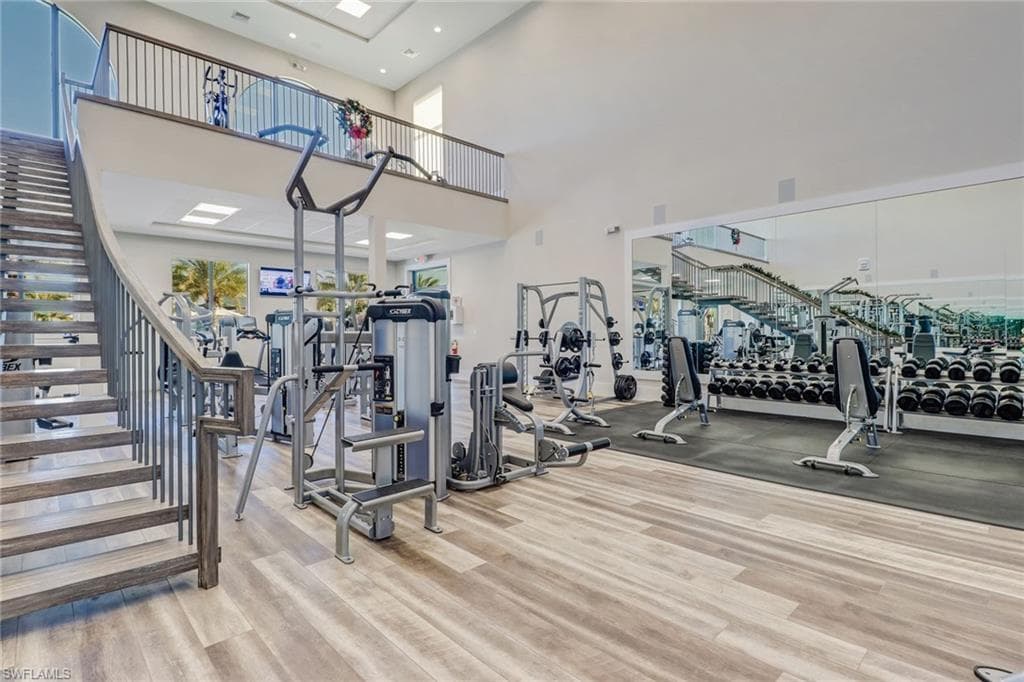 17548 Kinzie LN, ESTERO FL 33928-18