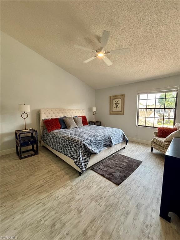 800 Meadowland DR # 4, NAPLES FL 34108-14