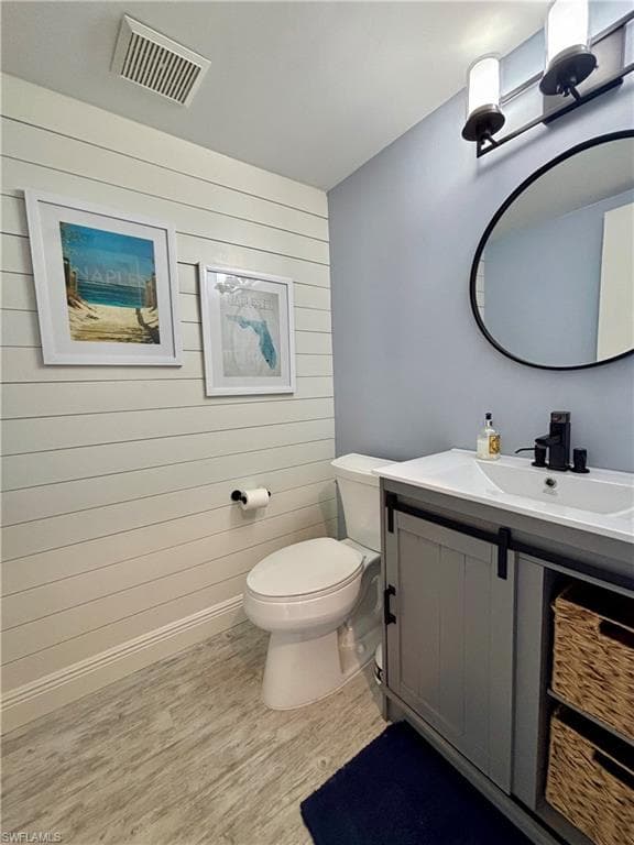 800 Meadowland DR # 4, NAPLES FL 34108-7