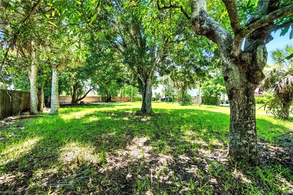 2960 Gordon ST, NAPLES FL 34112-2