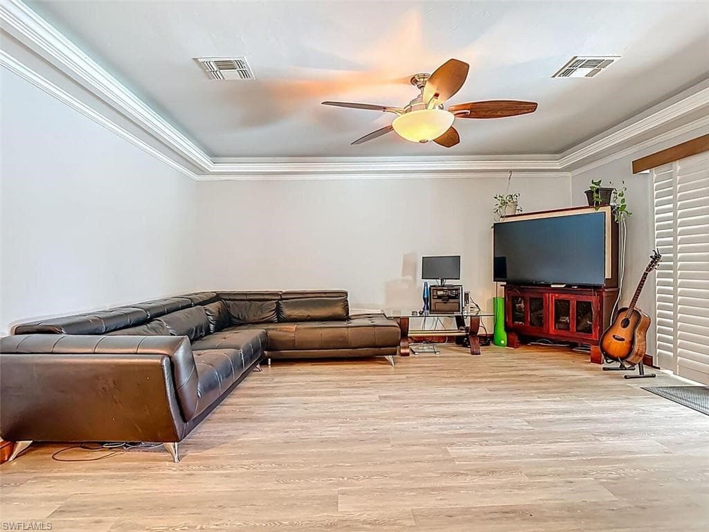 14991 Savannah DR, NAPLES FL 34119-9