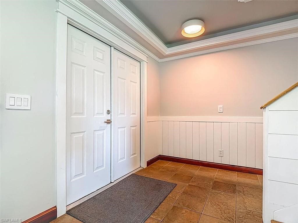 14991 Savannah DR, NAPLES FL 34119-3