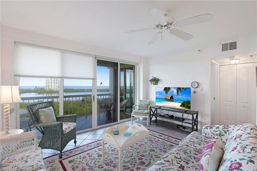 5501 Heron Point DR # 702, NAPLES FL 34108-4