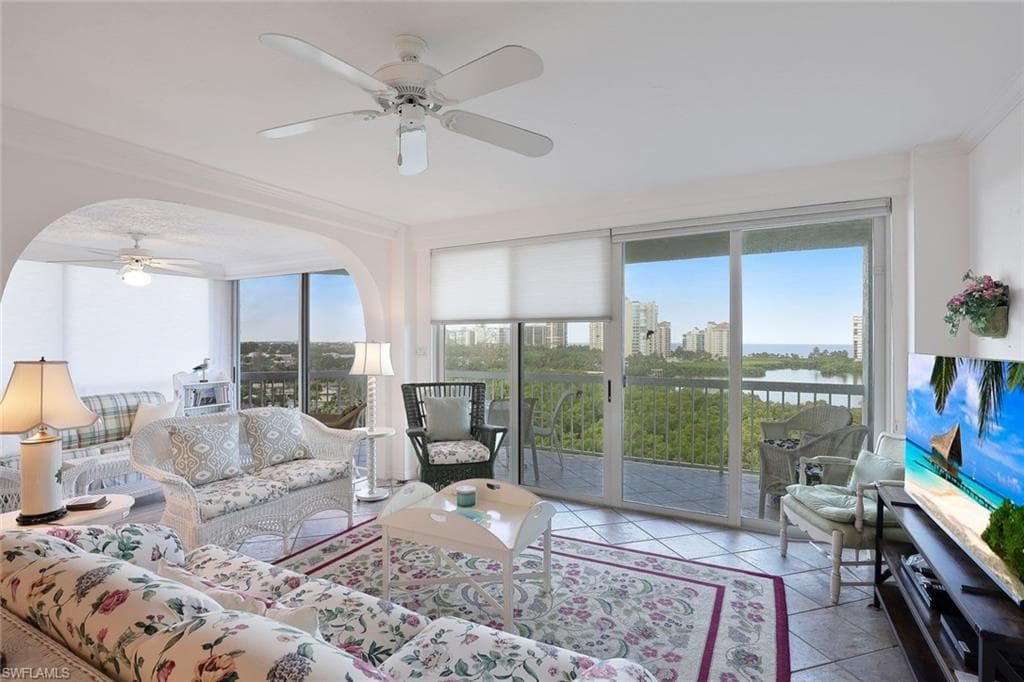 5501 Heron Point DR # 702, NAPLES FL 34108-3