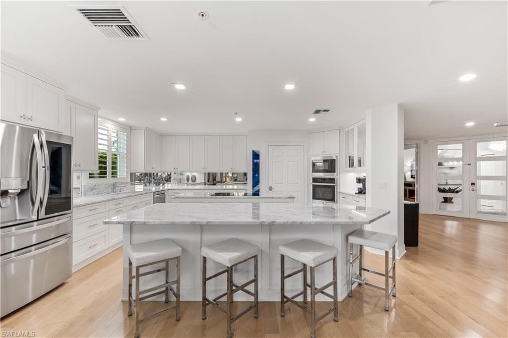 15160 Harbour Isle DR # 202, FORT MYERS FL 33908-11