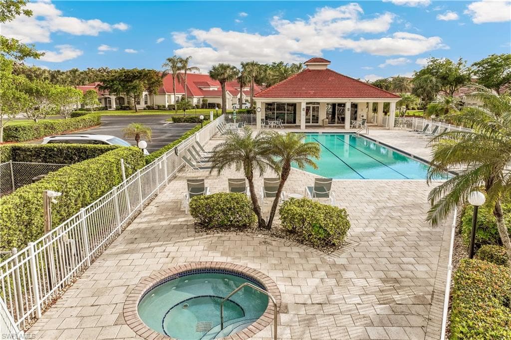 15160 Harbour Isle DR # 202, FORT MYERS FL 33908-32
