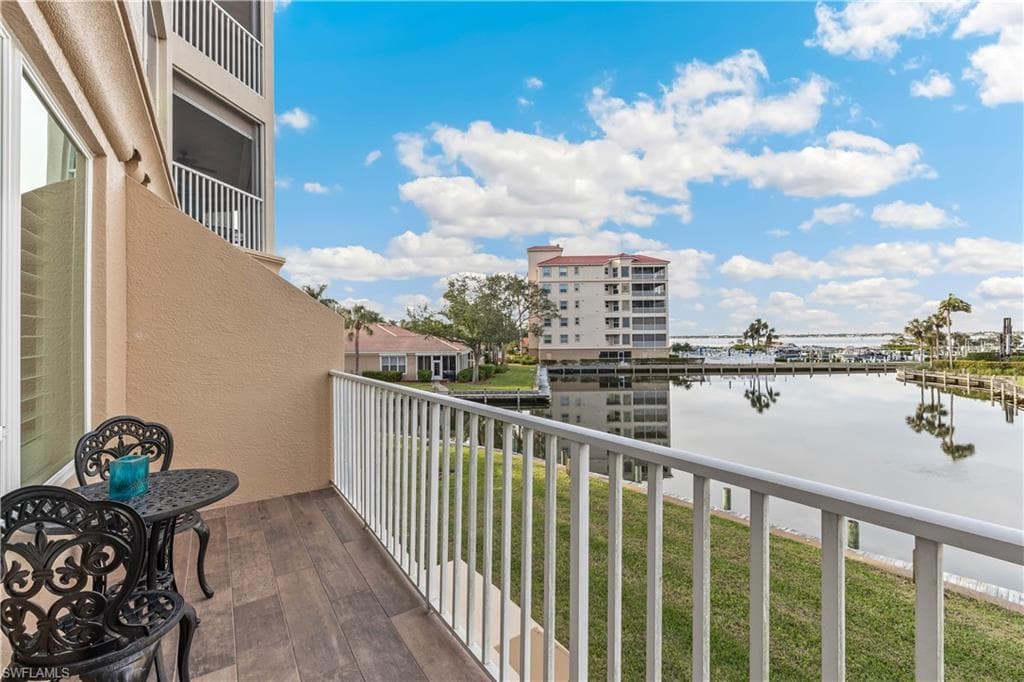 15160 Harbour Isle DR # 202, FORT MYERS FL 33908-13