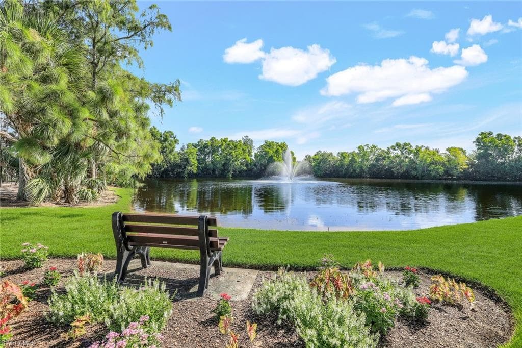 7360 Glenmoor LN # 4301, NAPLES FL 34104-17
