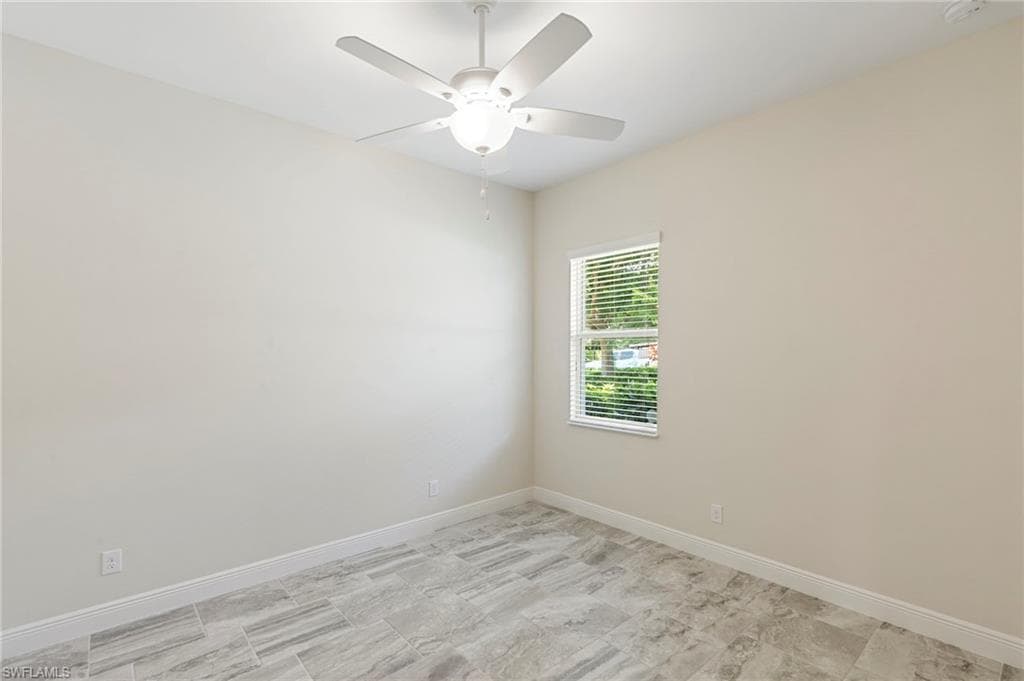 21539 Oaks Of Estero CIR, ESTERO FL 33928-26