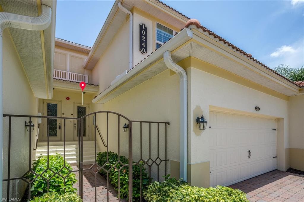 10240 Cobble Notch LOOP # 202, BONITA SPRINGS FL 34135-1