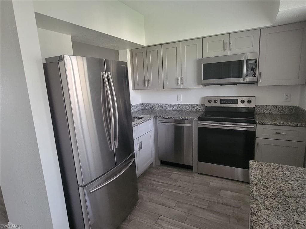 8313 Bernwood Cove LOOP # 1211, FORT MYERS FL 33966-1