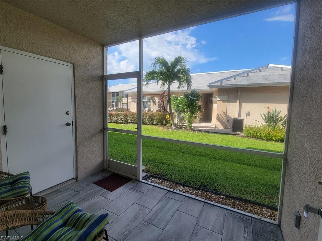 8313 Bernwood Cove LOOP # 1211, FORT MYERS FL 33966-21