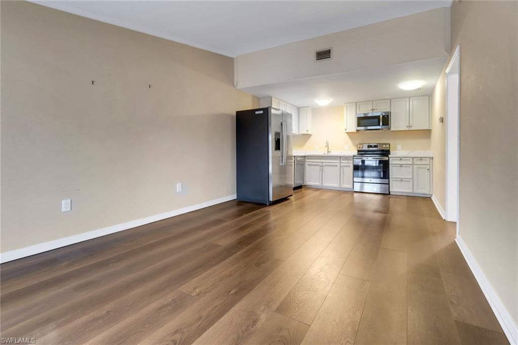 5214 Treetops DR # I, NAPLES FL 34113-5