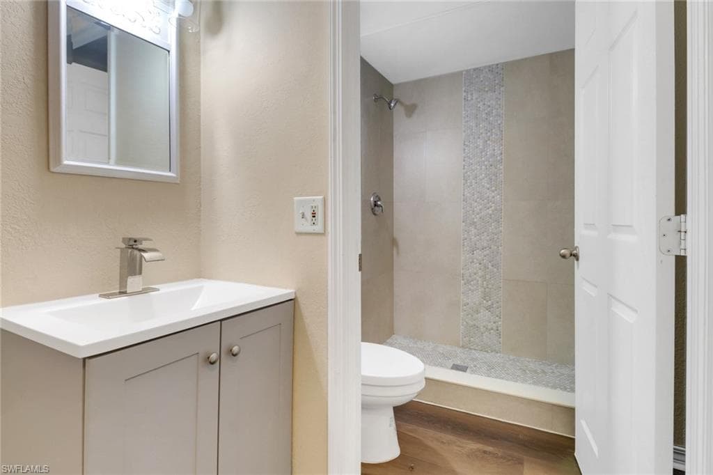5214 Treetops DR # I, NAPLES FL 34113-15