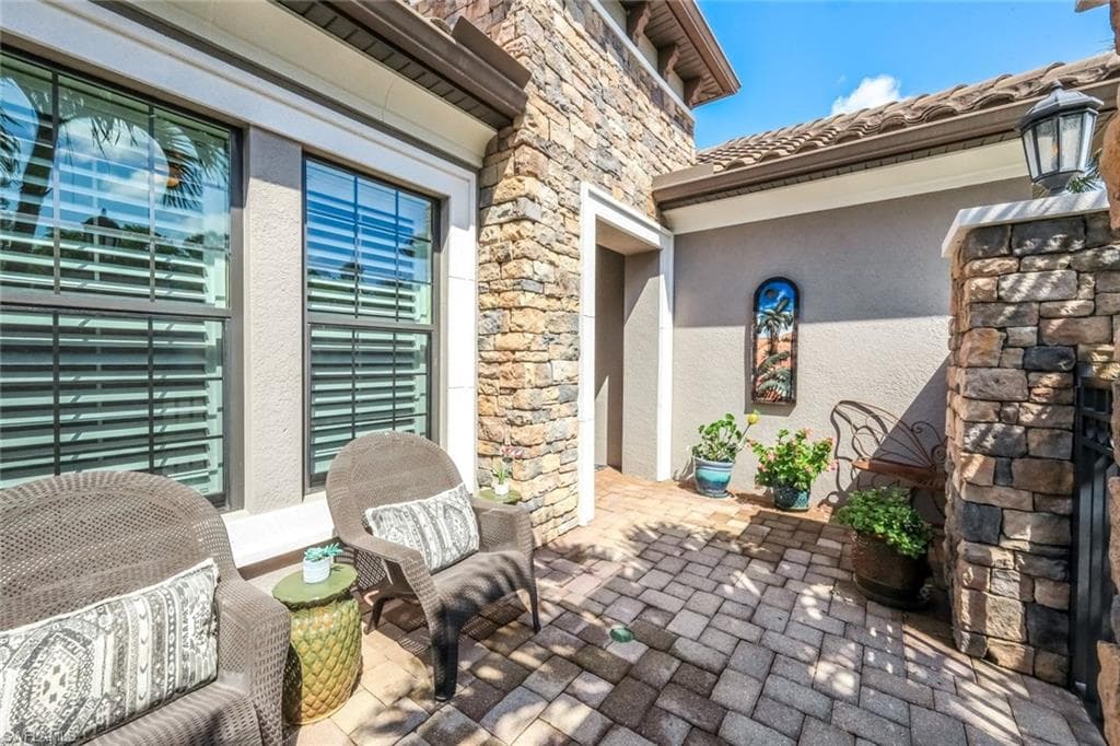 10293 Coconut RD, ESTERO FL 34135-2