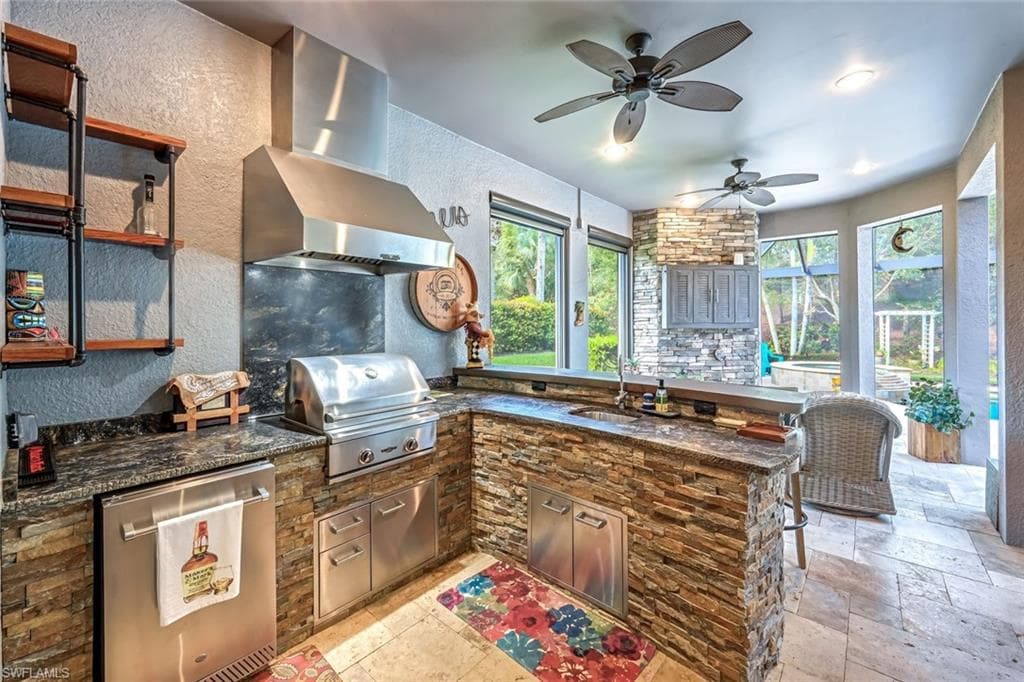 10293 Coconut RD, ESTERO FL 34135-33