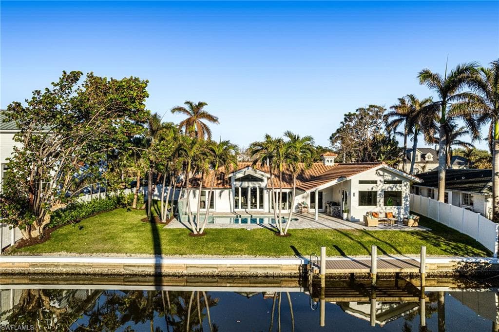 5203 Starfish AVE, NAPLES FL 34103-46