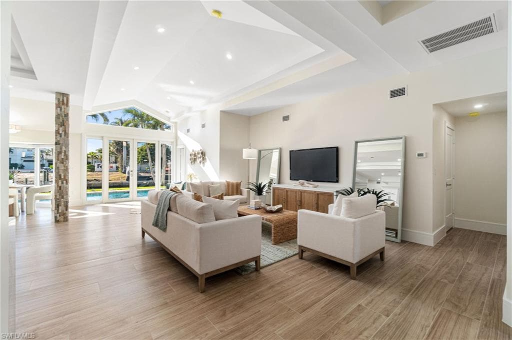 5203 Starfish AVE, NAPLES FL 34103-11