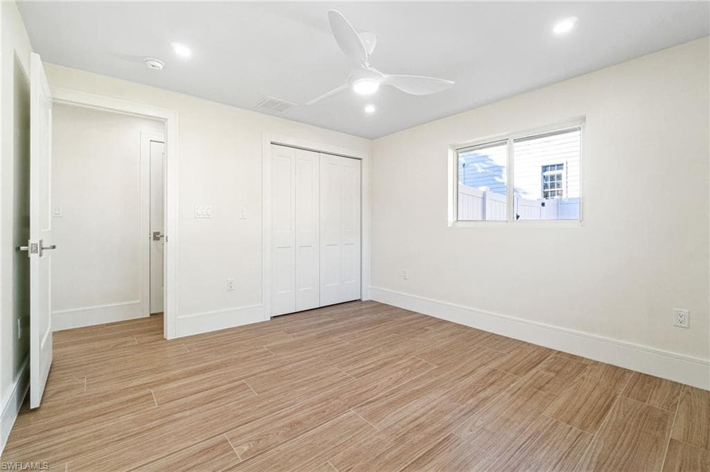 5203 Starfish AVE, NAPLES FL 34103-40