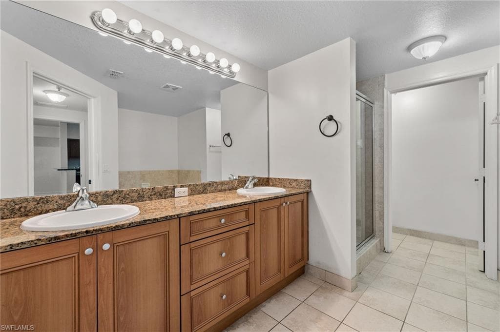 20140 Estero Gardens CIR # 206, ESTERO FL 33928-15