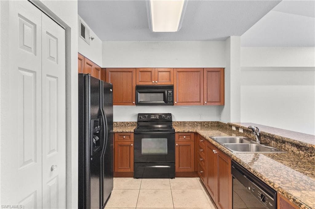 20140 Estero Gardens CIR # 206, ESTERO FL 33928-9