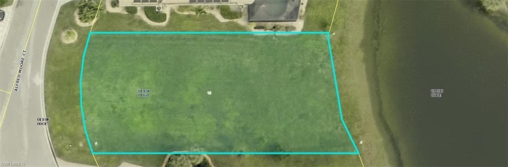 28181 Alfred Moore CT, BONITA SPRINGS FL 34135-2