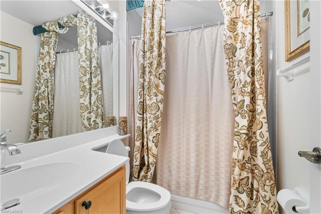 1980 Willow Bend CIR # 204, NAPLES FL 34109-12