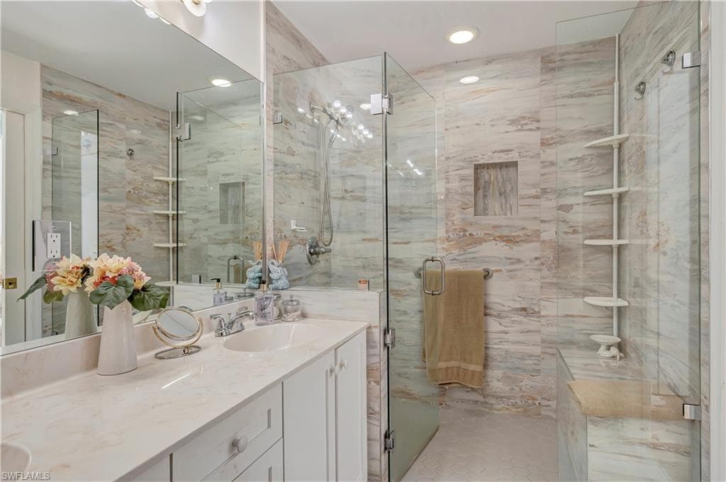 4211 Covey CIR # 22C, NAPLES FL 34109-23