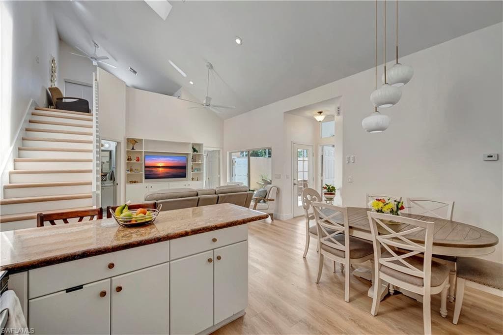 4211 Covey CIR # 22C, NAPLES FL 34109-13