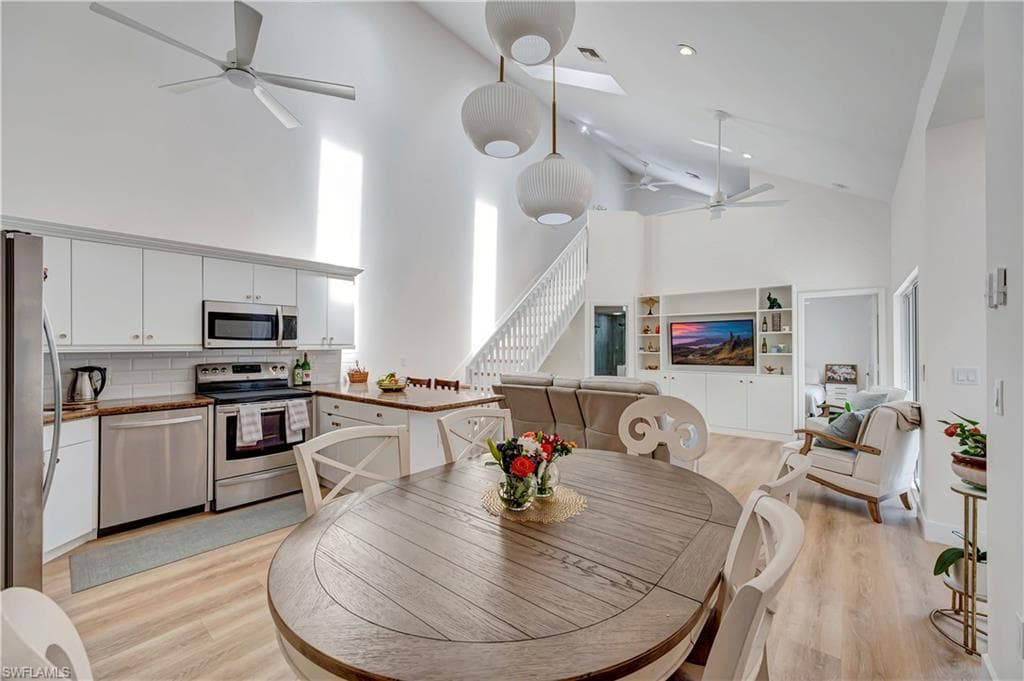 4211 Covey CIR # 22C, NAPLES FL 34109-3