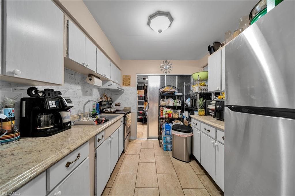 63 Tangelo CT, LEHIGH ACRES FL 33936-5