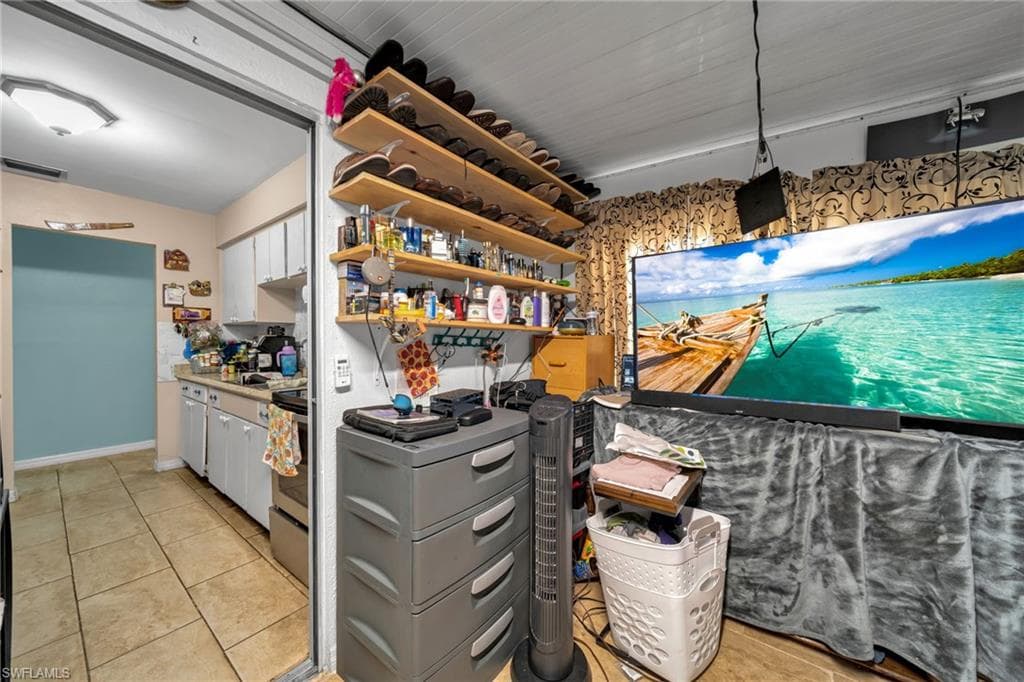 63 Tangelo CT, LEHIGH ACRES FL 33936-12