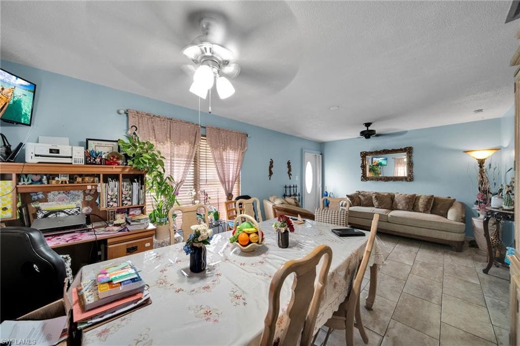 63 Tangelo CT, LEHIGH ACRES FL 33936-2