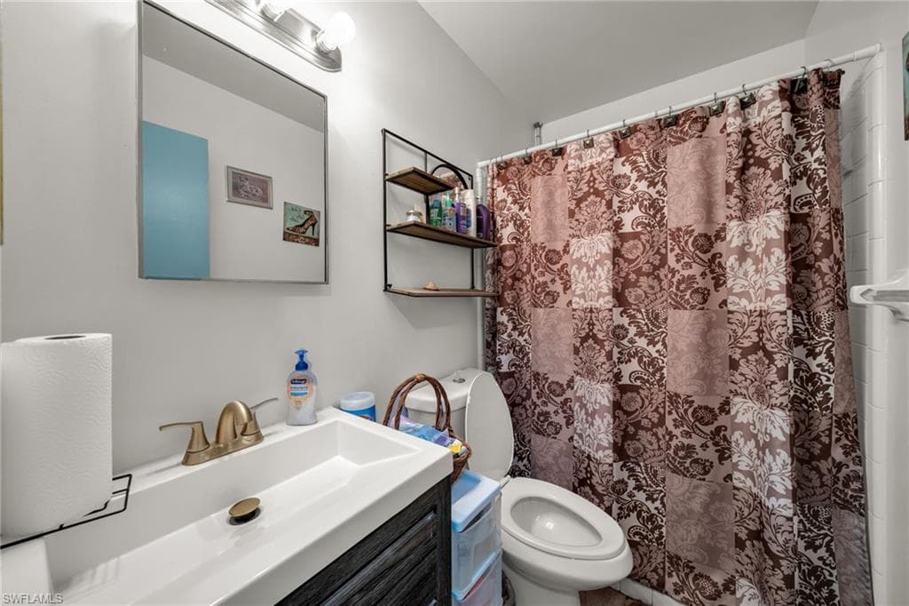 63 Tangelo CT, LEHIGH ACRES FL 33936-7