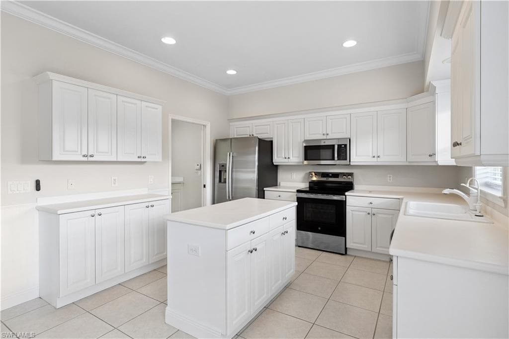 12573 Coconut Creek CT, FORT MYERS FL 33908-33