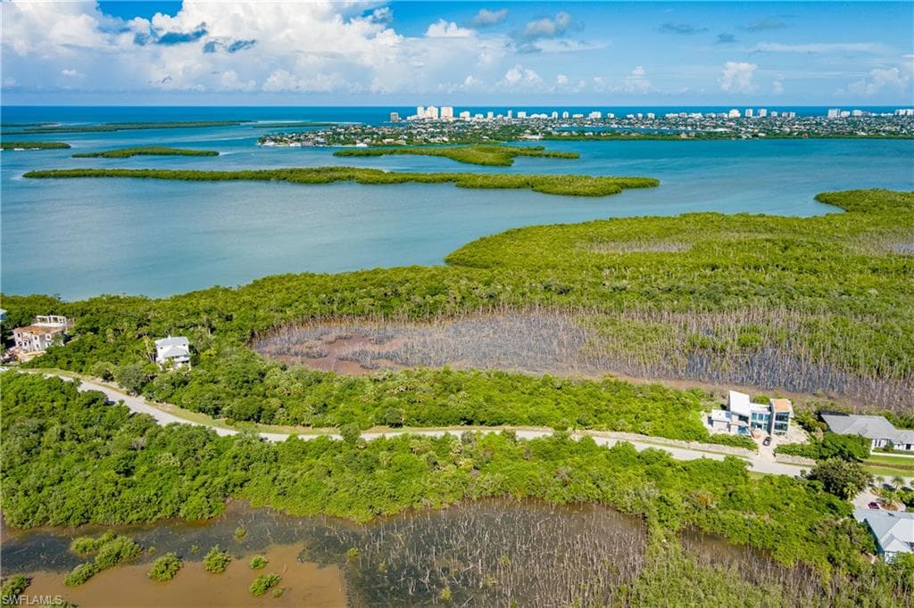 809 Whiskey Creek DR, MARCO ISLAND FL 34145-4