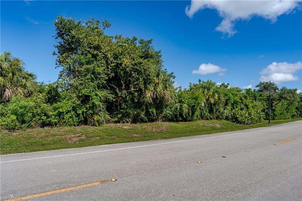 809 Whiskey Creek DR, MARCO ISLAND FL 34145-8