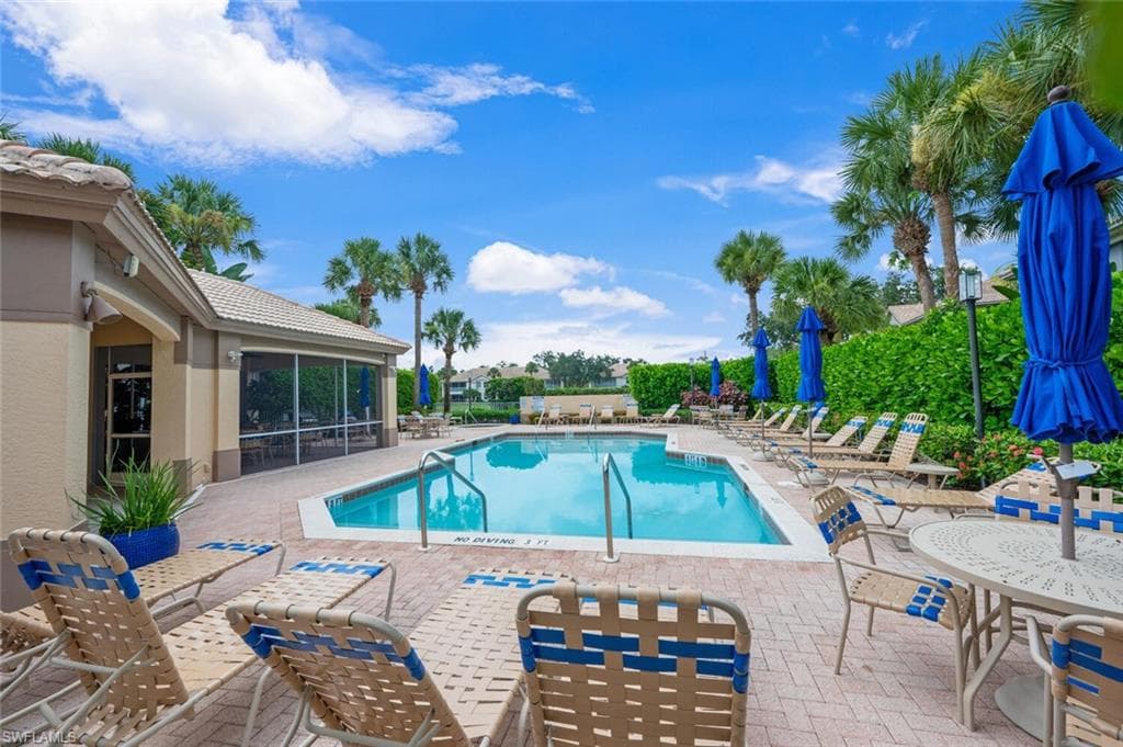 7762 Gardner DR # 102, NAPLES FL 34109-26