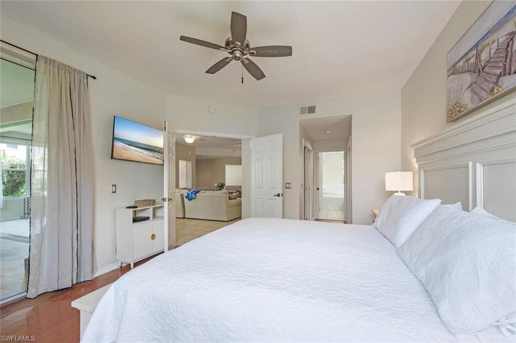 7762 Gardner DR # 102, NAPLES FL 34109-16