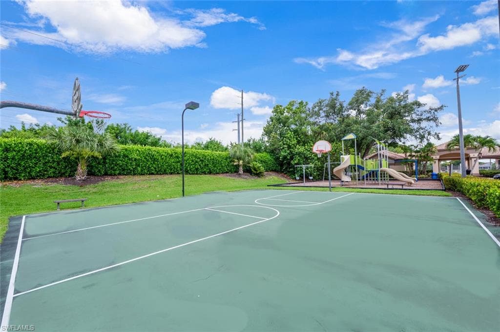 7762 Gardner DR # 102, NAPLES FL 34109-35